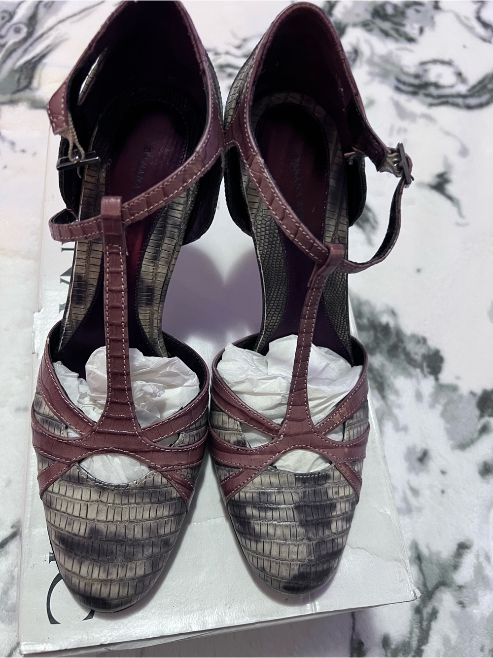NEW BANANA REPUBLIC T-Strap Pointed-Toe Heels in Plum and Gray